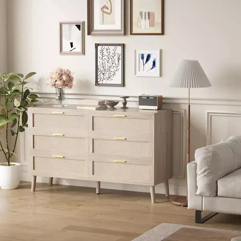 Comò a 6 cassetti in rattan con maniglie in metallo dorato, cassettiera in stile rustico con 5 gambe robuste per camera da letto, soggiorno, corridoio e ingresso