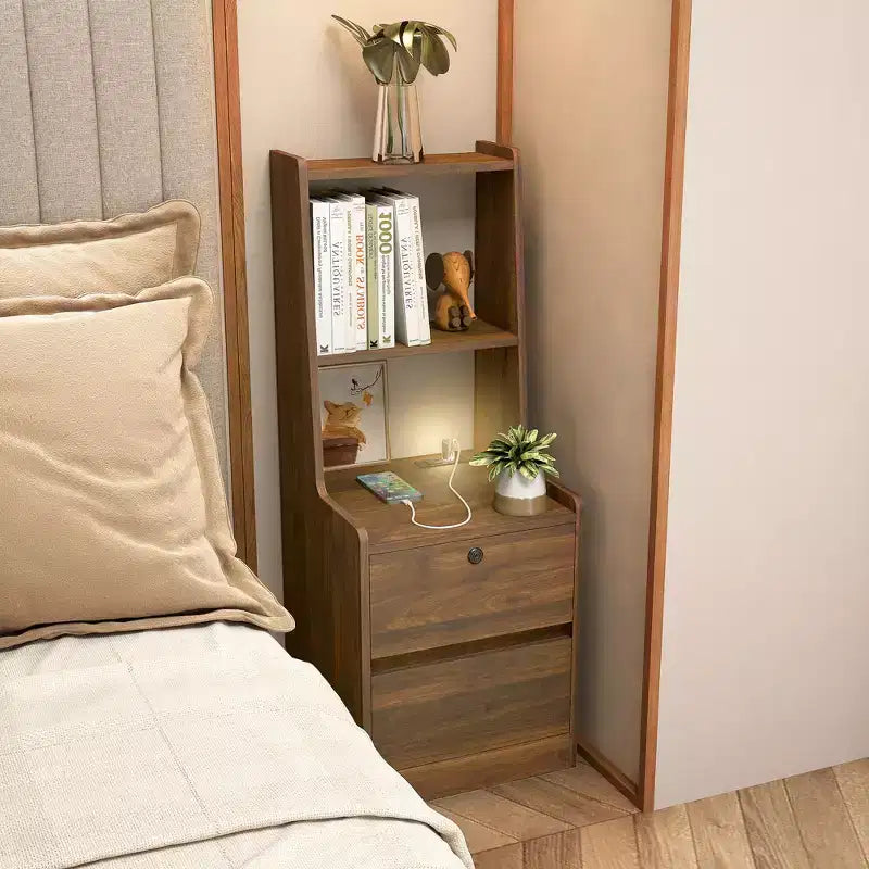 Comodino con stazione di ricarica da 15 pollici JVNOXK, comodino intelligente con libreria, vano portaoggetti, funzione di chiusura, finitura in legno con chiusura